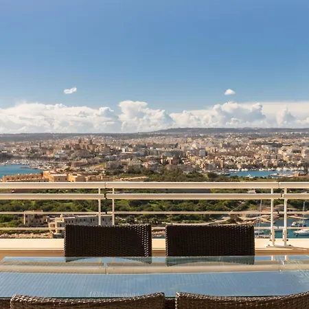 Malta - Panoramic Penthouse Appartement Sliema