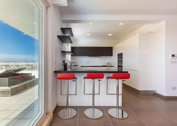 Malta - Panoramic Penthouse Sliema