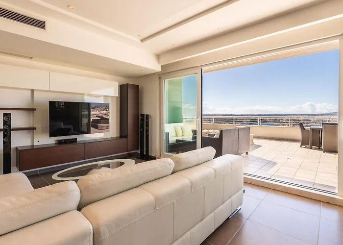 Malta - Panoramic Penthouse