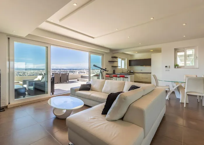 Malta - Panoramic Penthouse Sliema