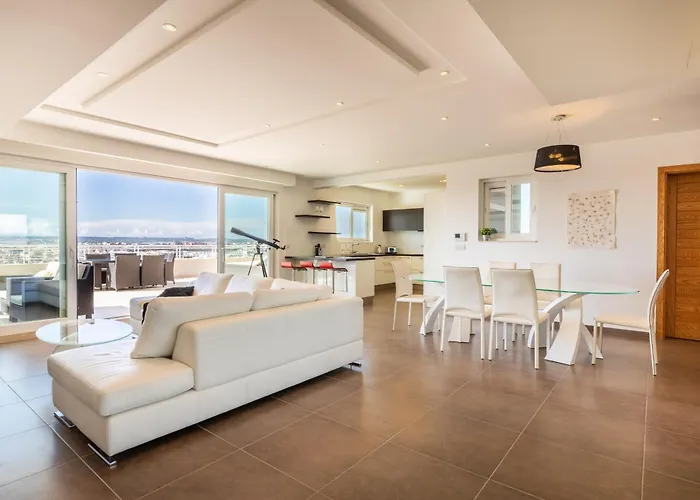 Malta - Panoramic Penthouse *
