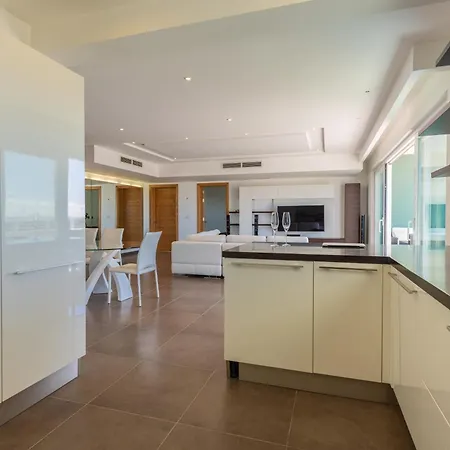 Malta - Panoramic Penthouse Apartment